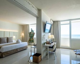 On Hotels Oceanfront - Matalascanas