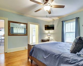 Hike and Bike On-Site Burgaw Apt - 4 Mi to River - Burgaw - Bedroom