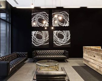 Cozy Skyline Condo in Downtown, across Canada Life Centre - Winnipeg - Lounge