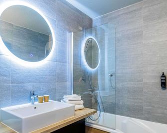 ibis Styles Crolles Grenoble A41 - Crolles - Building