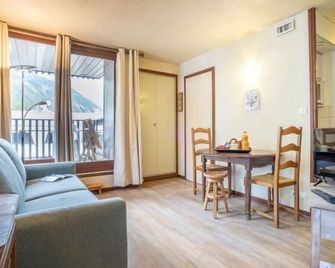 Apartment Le Mummery-4 by Interhome - Chamonix-Mont-Blanc - Sufragerie