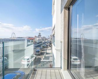 Portrush Marine Apartments flat1 - Portrush - Balcón