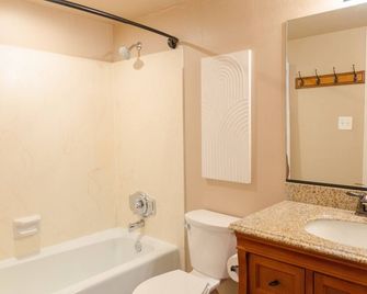 Updated 2-bedroom condo in the heart of Logan - Logan