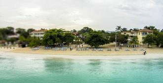 Cocolapalm Seaside Resort - Negril