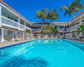 Studio 6 Suites - Carpinteria, CA - Carpinteria - Pool