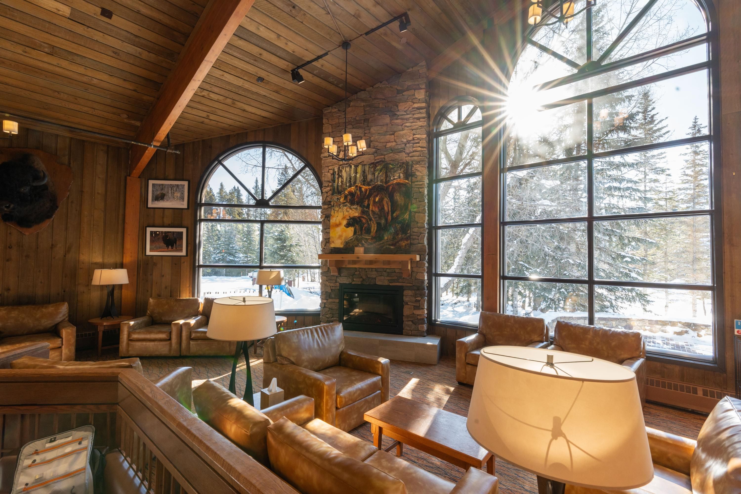 Lake Louise Inn - Lake Louise - טרקלין