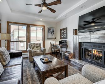 Village At Breckenridge - Breckenridge - Living room