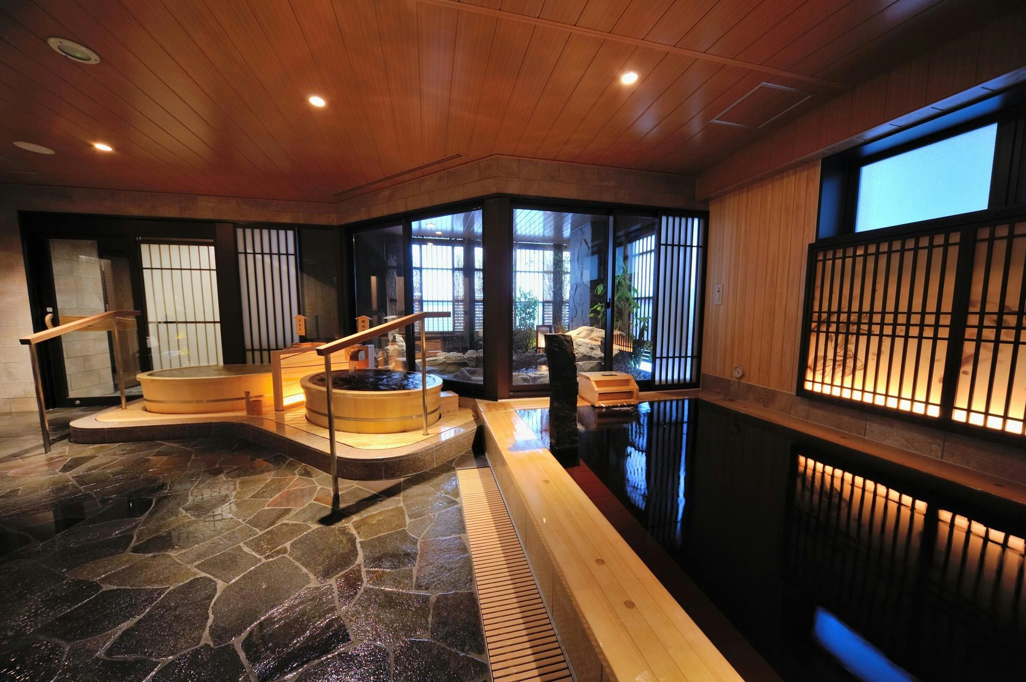 Tennen Onsen Toyama Tsurugi no Yu Onyado Nono - Toyama - Casa de banho