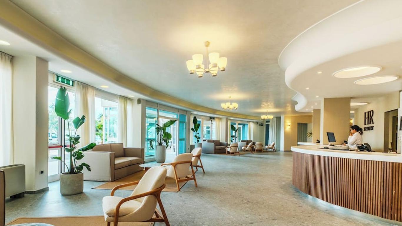 Hr Resort