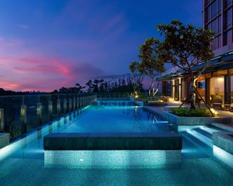 سويسوتل نوسانتارا - باليكبابان - حوض السباحة