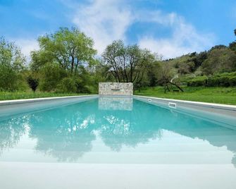Abbazia Santa Maria Del Bosco - Contessa Entellina - Piscina