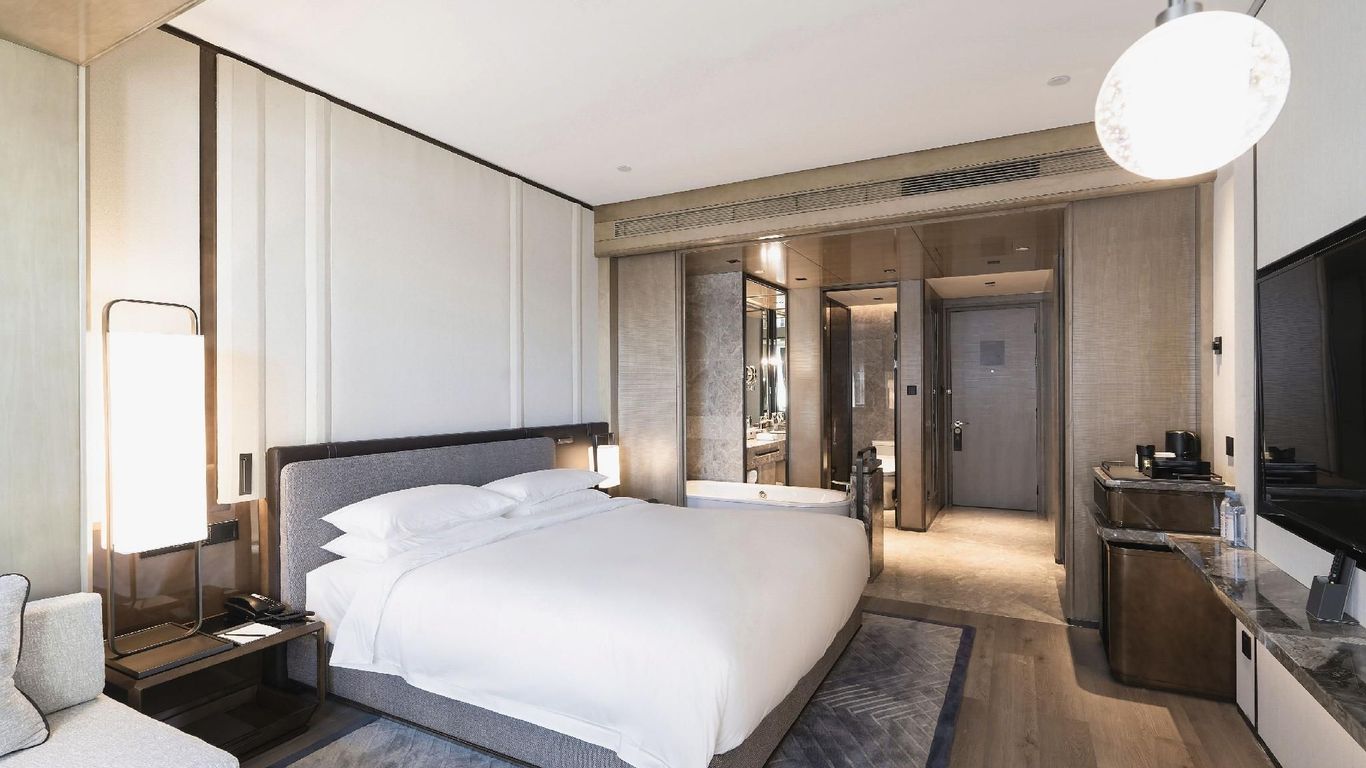 Hawaii International Hotel