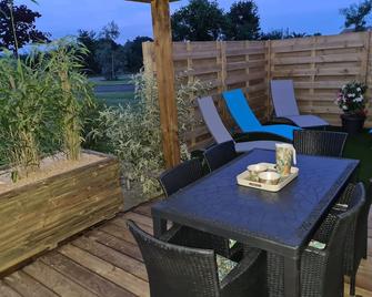 Gite L'instant T Avec Spa Privatif - Saint-Hilaire-le-Vouhis - Patio