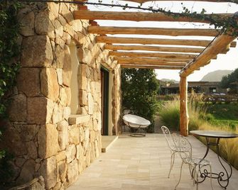 Albero Capovolto - Golfo Aranci - Patio