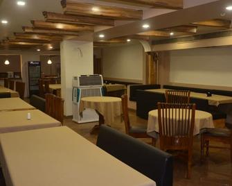 Hotel Poonam - Raipur - Restaurace