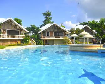 Ogtong Cave Resort - Bantayan - Pool