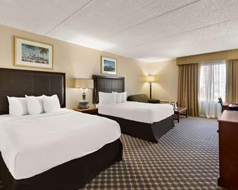 Hotel Rl Cleveland Airport West - North Olmsted - Спальня