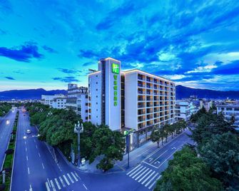Holiday Inn Express Lijiang Ancient Town by IHG - 麗江 - 建物