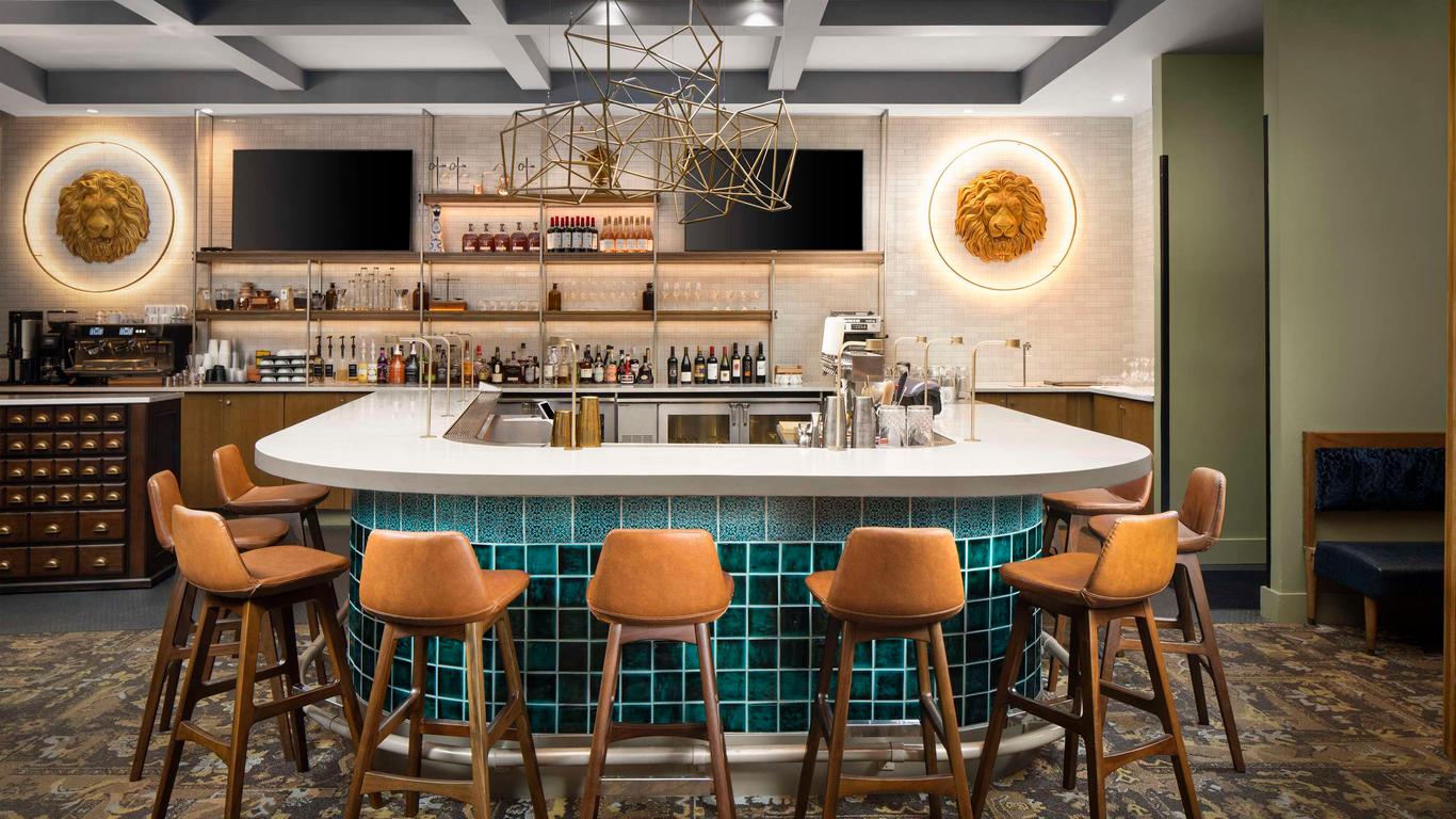 Hotel Theo New Orleans, Tapestry Collection by Hilton