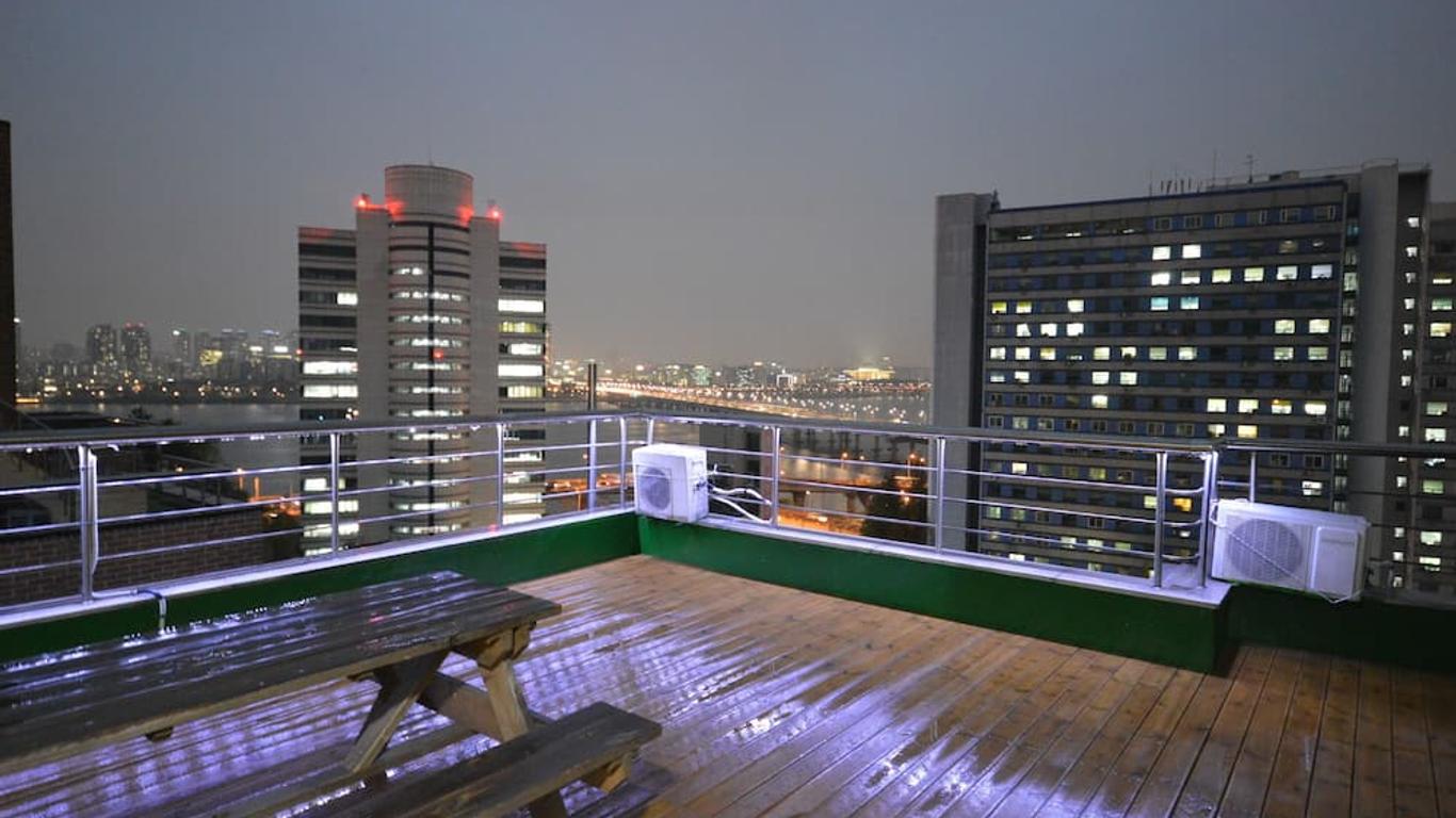 Han River Residence & Guesthouse