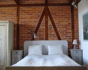 Dom Goscinny Stara Szkola - Ostróda - Habitación