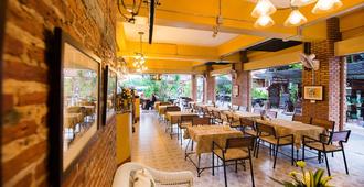 Pongphen Guesthouse - Thành phố Kanchanaburi - Nhà hàng