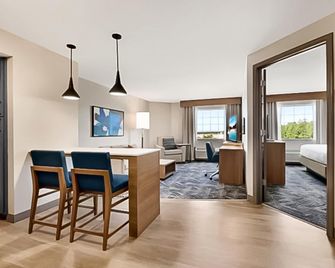 Candlewood Suites Champaign-Urbana Univ Area By IHG - Champaign - Jídelna