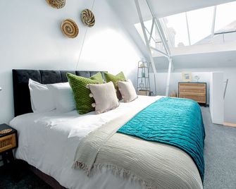 RWY Suite48 Luxury Suite with optional parking - Plymouth - Yatak Odası