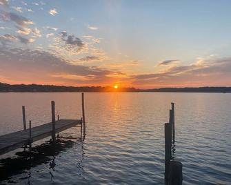 Renovated Home in Heart of Bemus Point, Large Yard-Fire Pit- 3-4 Bedrooms - Bemus Point - Outdoors view