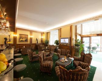 Grand Hotel London - Varna - Recepción