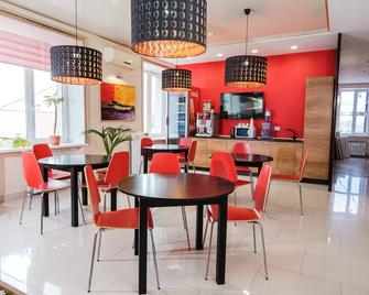 Deluxe 2 Hotel - Almetyevsk - Restaurante