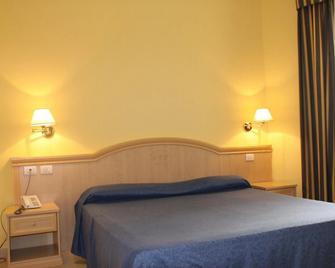 Yacht Marina Hotel - Pantelaria - Habitación
