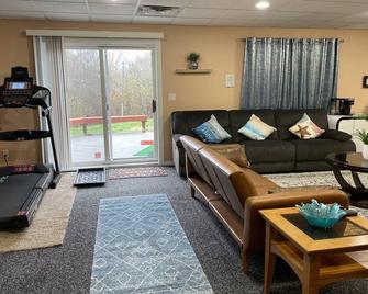 Luxury Guest place: very close to lake and downtown - West Bloomfield