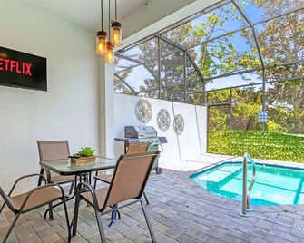 Upstay Family Home w Private Pool & Resort Access - Davenport