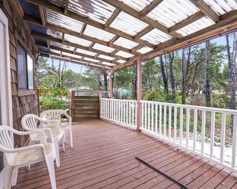 Sunset Shores - Ocean Front Family Retreat - Ocean Park - Balcony
