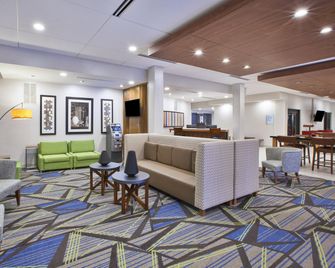 Holiday Inn Express & Suites Auburn Hills South By IHG - Auburn Hills - Salónek