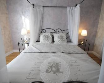 Appartement De Charme climatisé pour 6 à 8 pers - Amboise - Bedroom