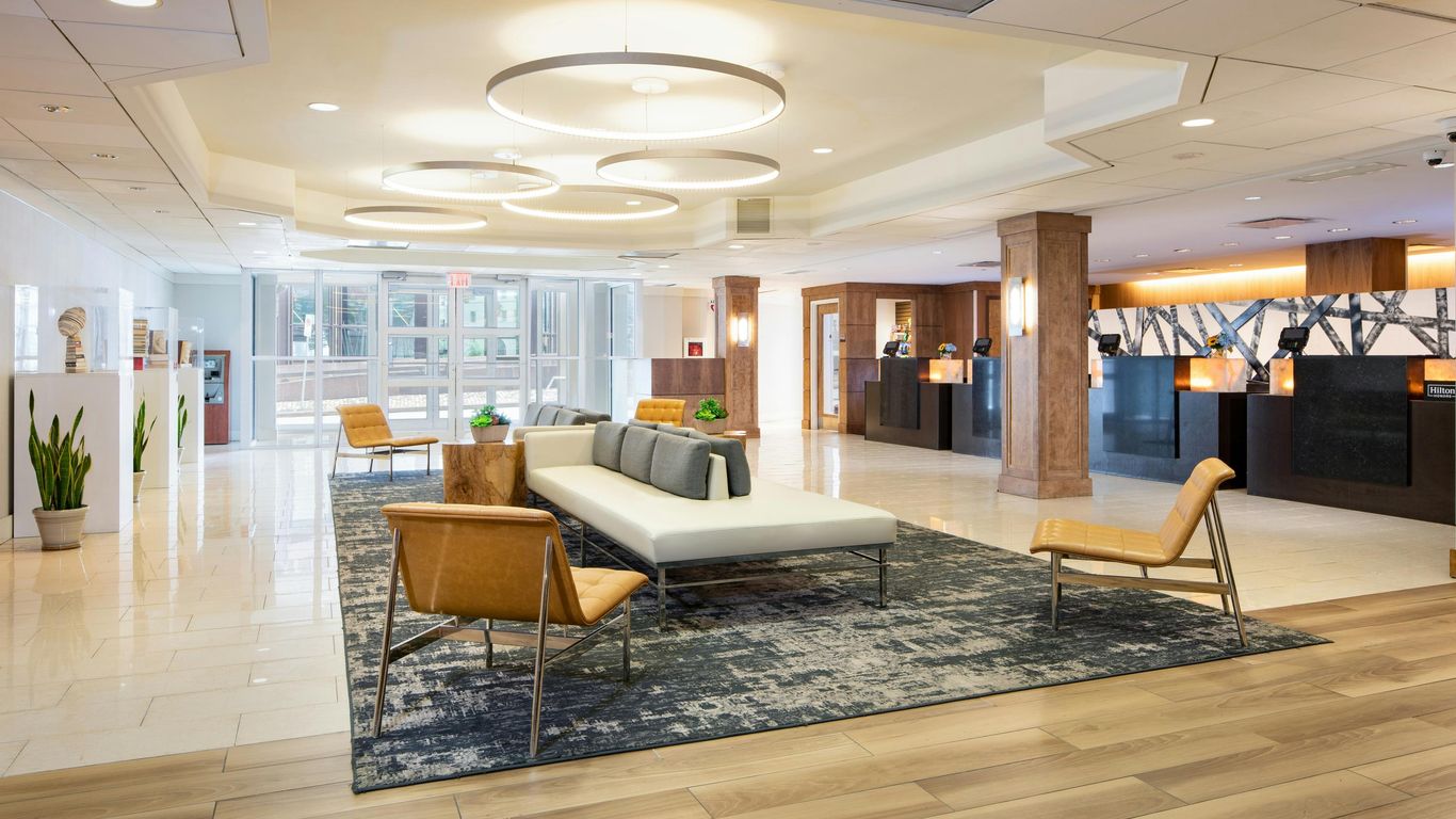 DoubleTree by Hilton Pittsburgh Downtown