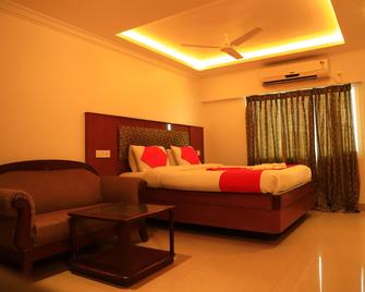 Hotel Velan International - Krishnagiri - Bedroom