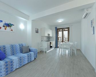 Casa Vacanze Francesco San Vito Lo Capo - San Vito Lo Capo - Vardagsrum
