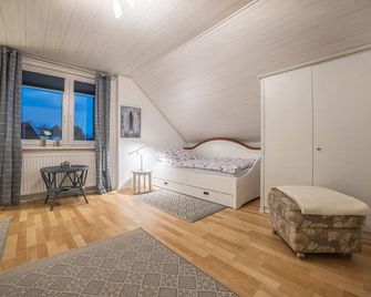 Gästeapartment Hannover - هانوفر - غرفة نوم