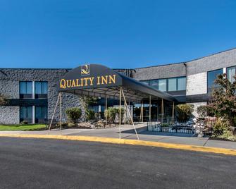 Quality Inn - Carlisle - Bygning