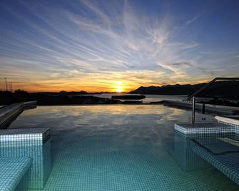 Villa Antea Apartments with Free Parking - Dubrovnik - Piscine