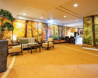 Relax and Unwind on the Garden Terrace, with Golf Nearby and Free Parking - Amersfoort - Lobby