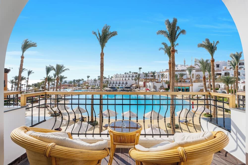 فندق و فيلات رويال سافوي