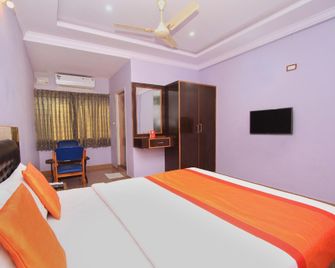 OYO Elite Inn - Attibele - Habitación