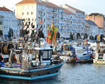 Pretty and bright studio with view on the harbor - Les Sables-d'Olonne