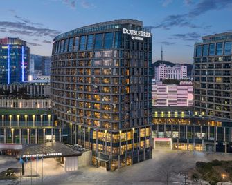 DoubleTree by Hilton Weihai - Weihai - Bangunan