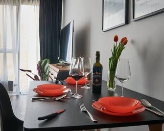 Easy Rent Apartments - Crystal - Lublin - Jadalnia