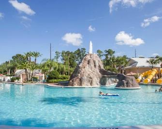 2022 Dec23-30 2 BD/2BA 0.8 mi to Disney World at Cypress Pointe Resort - Lake Buena Vista - Πισίνα
